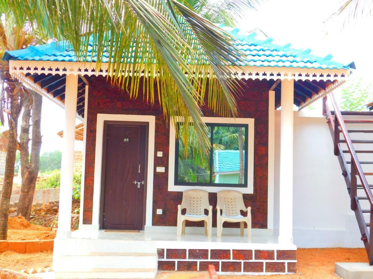 Coconut Tree Resort Gokarna Exterior foto