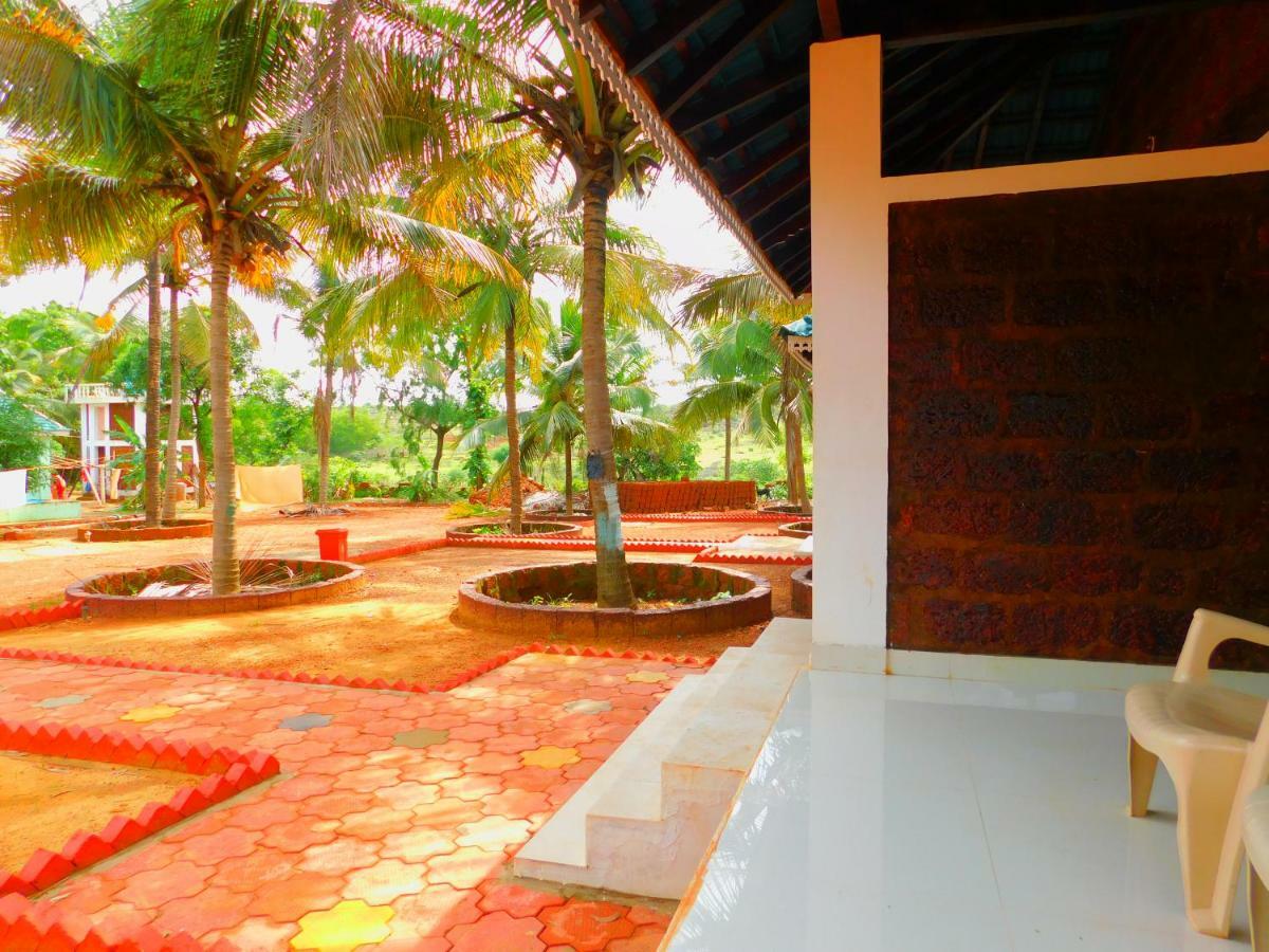 Coconut Tree Resort Gokarna Exterior foto